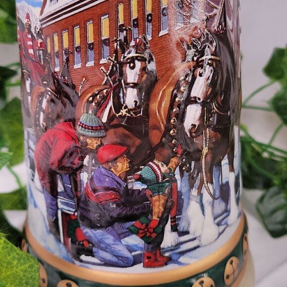 Budweiser. 1993 Hometown Holiday. Handcrafted in Brazil. Like New/Never Used - Picture 6 of 10